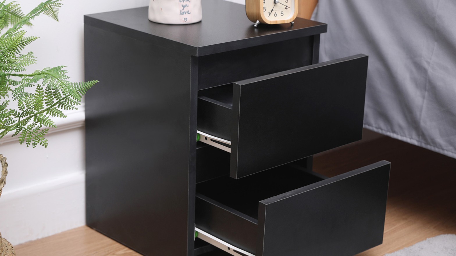 stylish bedside cabinets & drawers